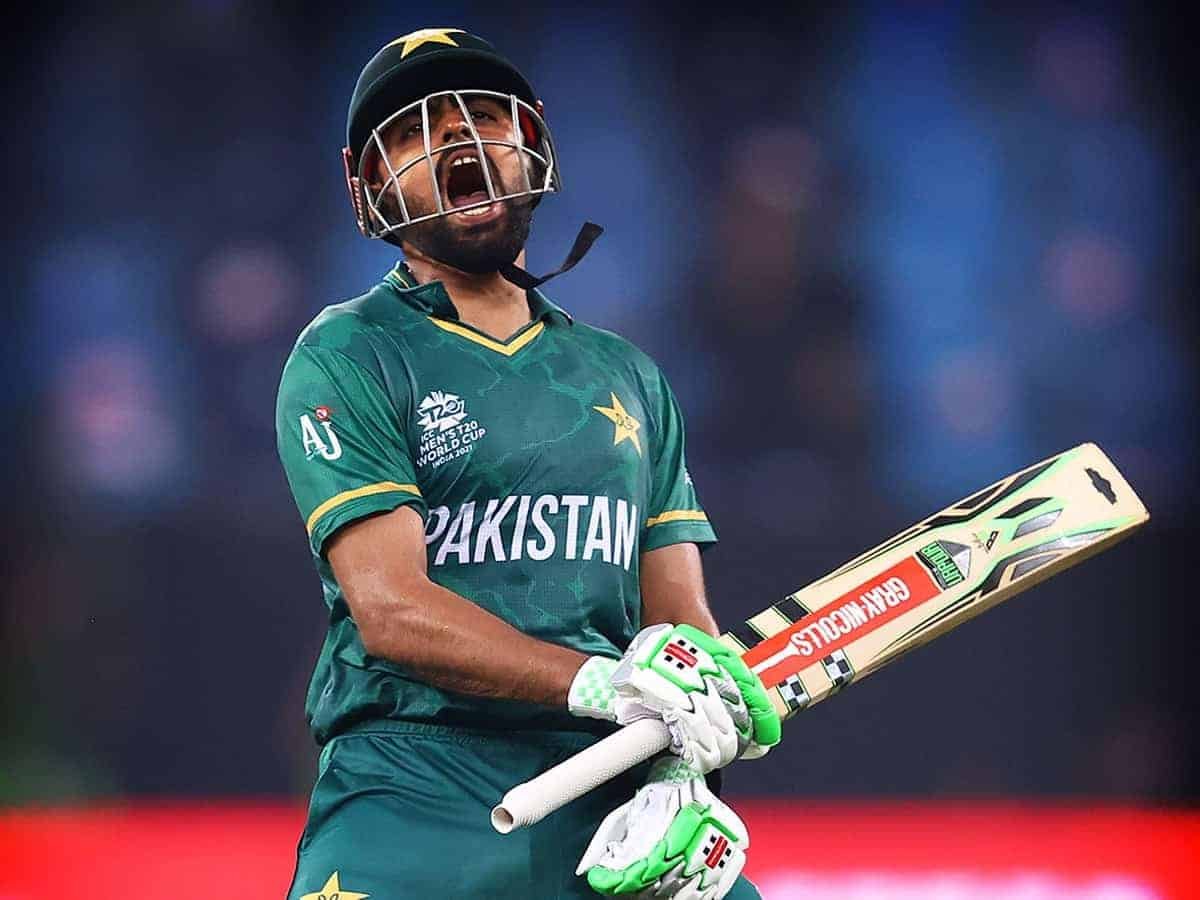 Pakistani cricketer Babar Azam VIRAl VIDEO